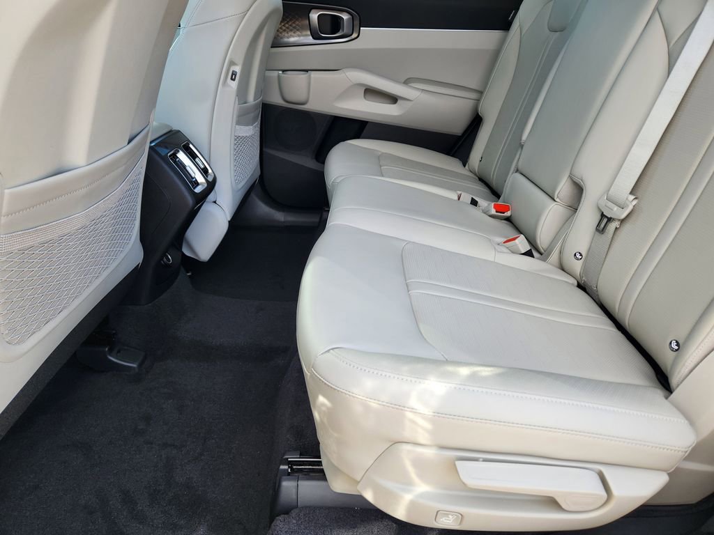 New 2026 Kia Sorento S image 9