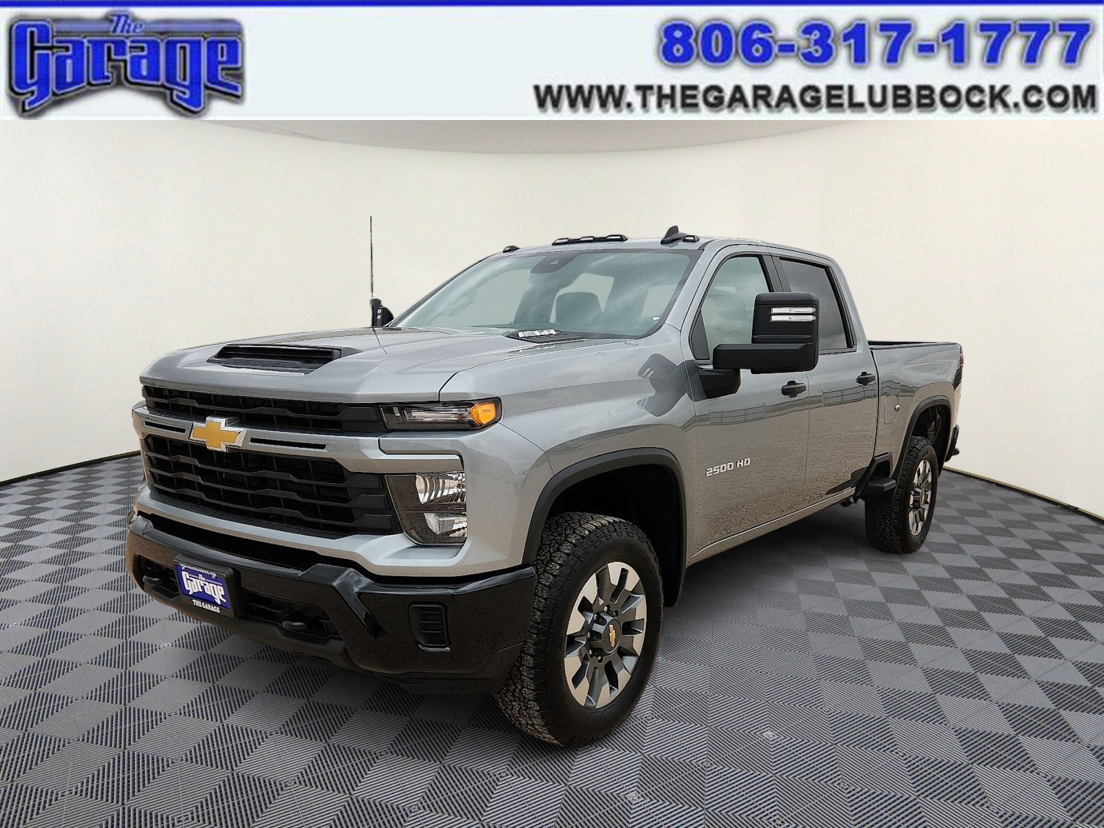 Used 2025 Chevrolet Silverado 2500 Custom w/ Custom Convenience Package image 1