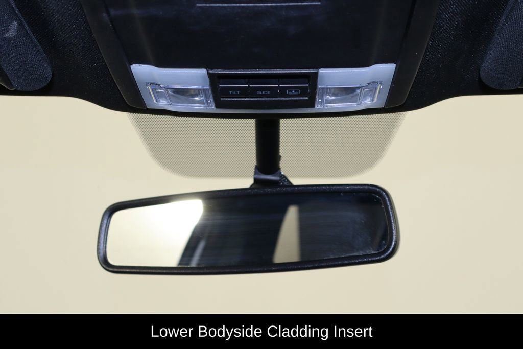 Used 2018 Ford Explorer XLT w/ Equipment Group 202A image 28