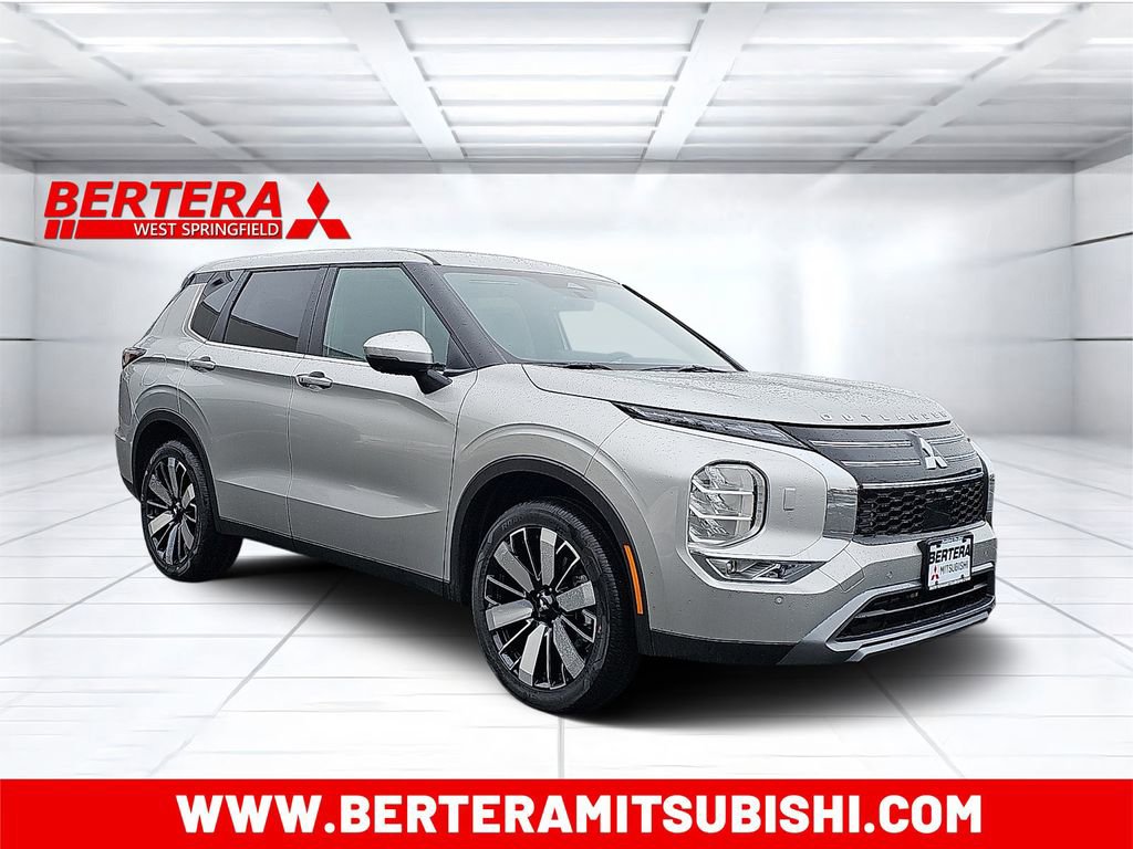 New 2026 Mitsubishi Outlander SE AWD/4WD image 1