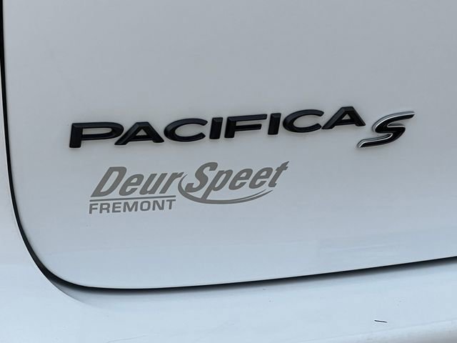 Used 2024 Chrysler Pacifica Limited FWD image 51