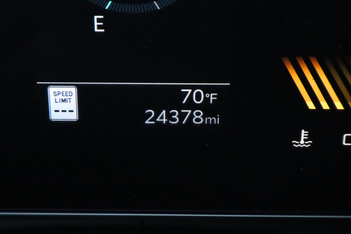 Used 2025 Kia Carnival image 34