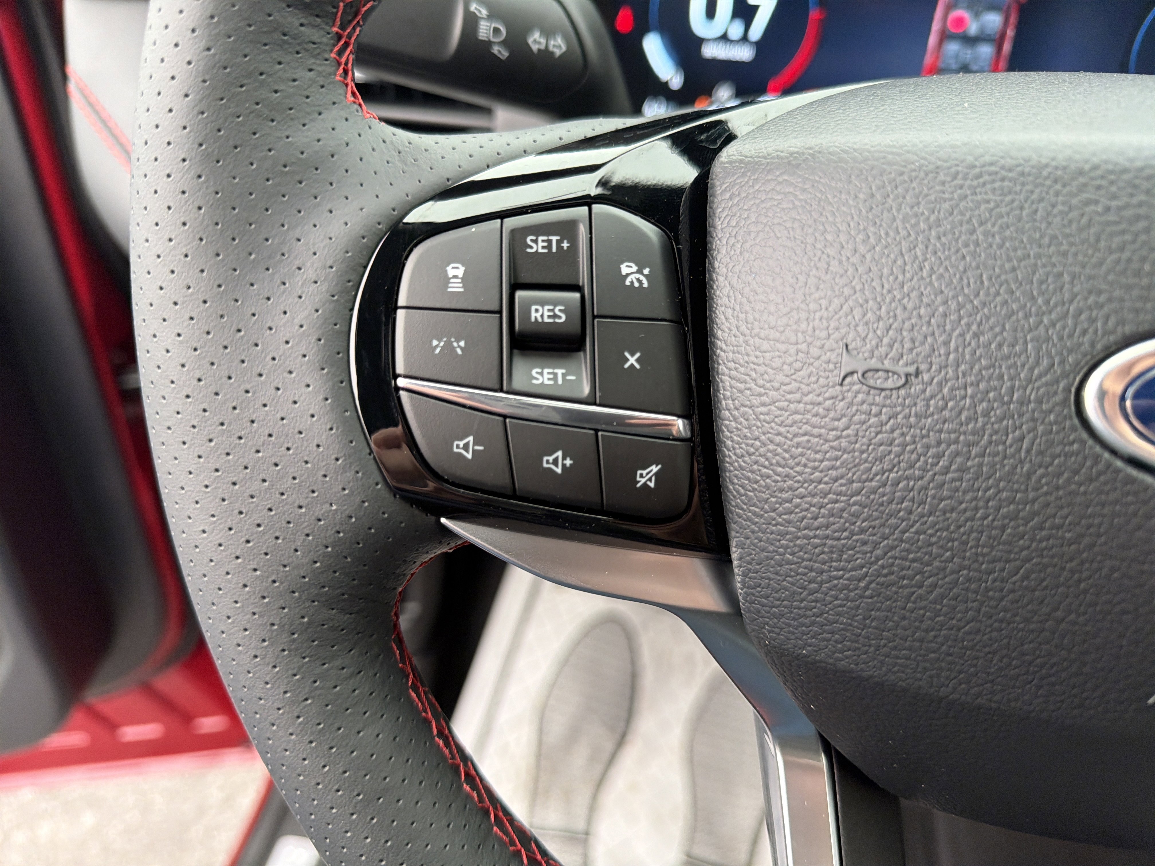 New 2026 Ford Explorer ST-Line w/ ST-Line Street Pack image 19