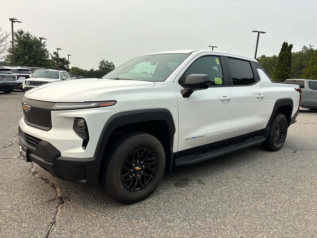 New 2024 Chevrolet Silverado EV W/T AWD/4WD image 8