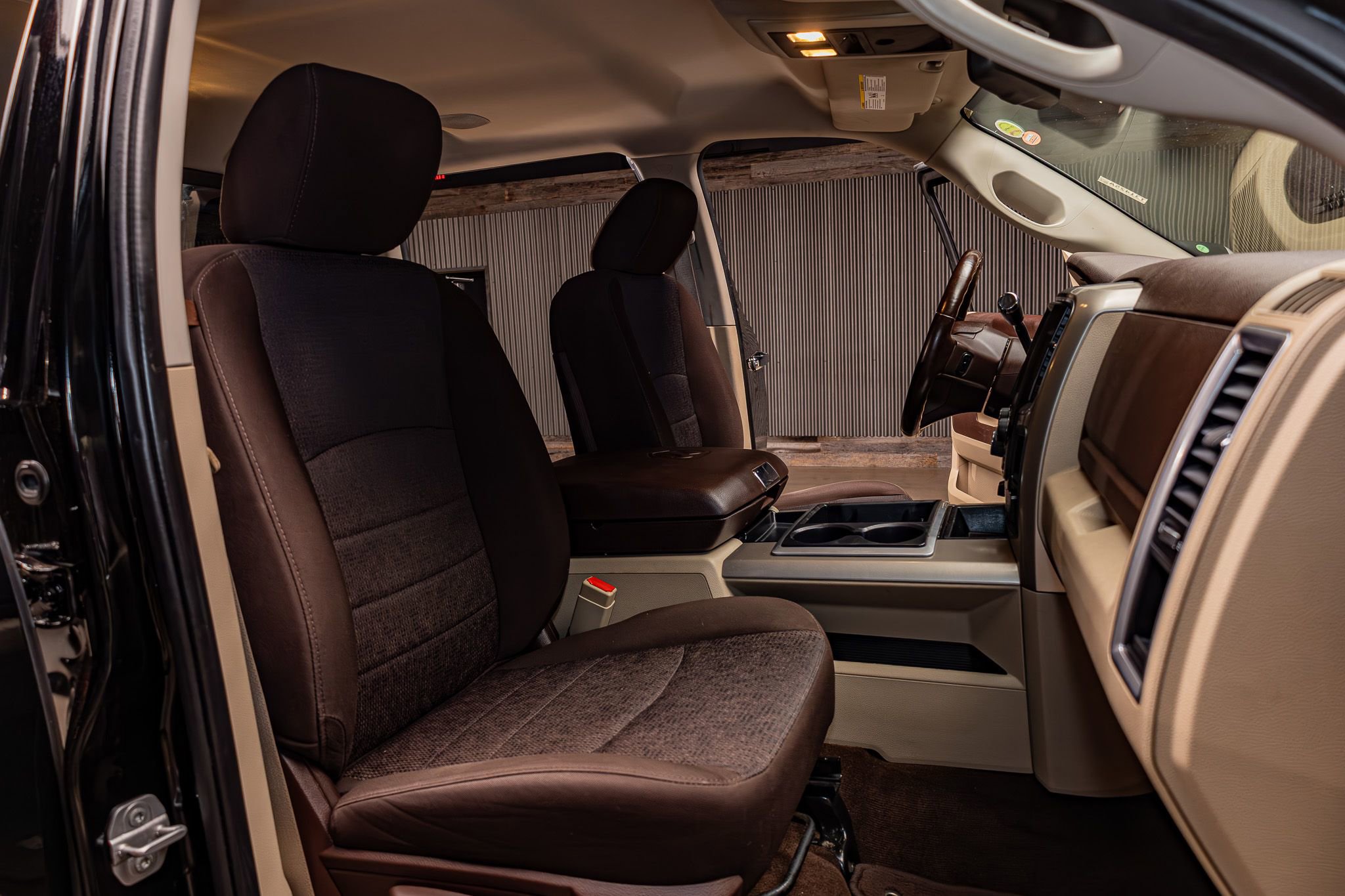 Used 2015 RAM 3500 Big Horn image 24