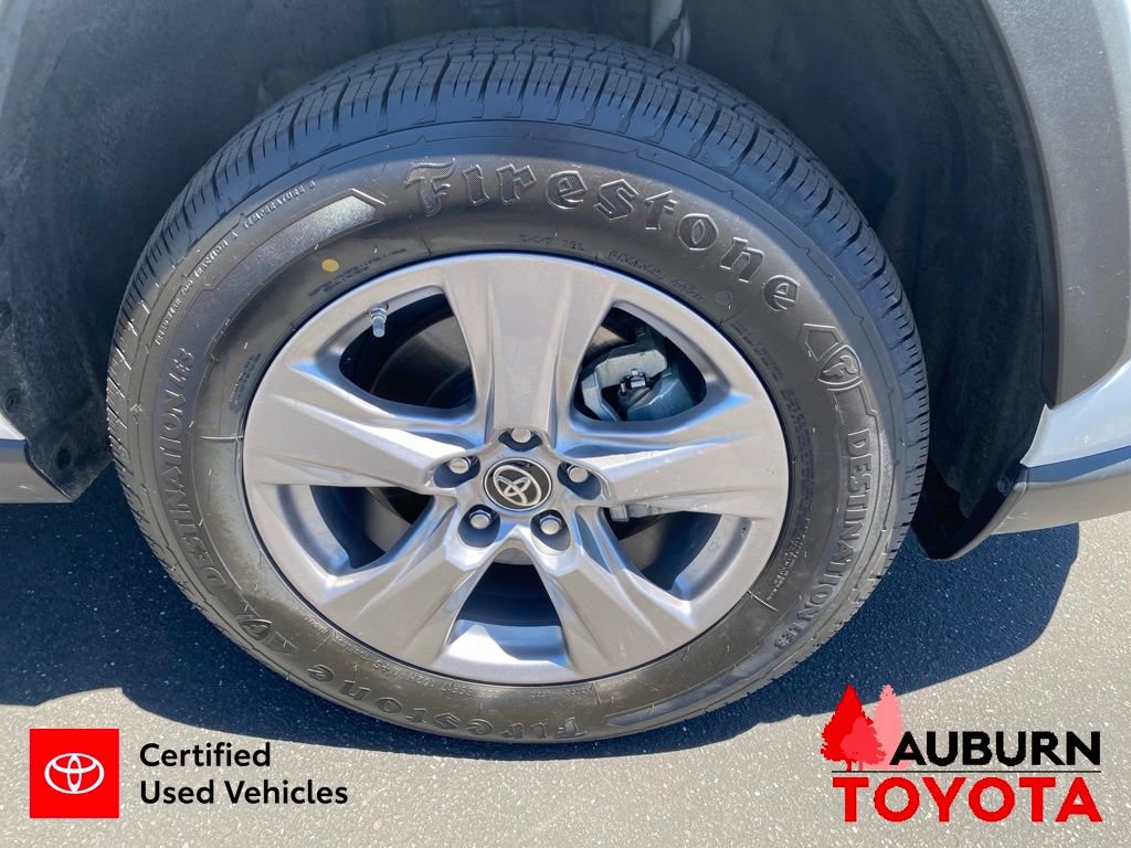 Certified 2024 Toyota RAV4 LE AWD/4WD image 12