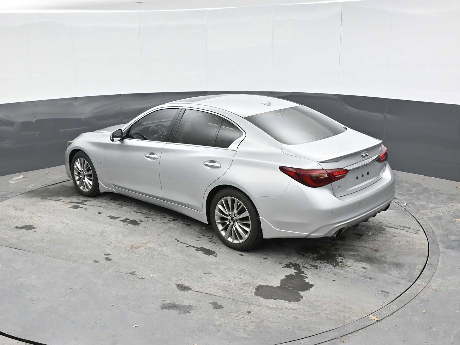 Used 2020 INFINITI Q50 Luxe w/ Essential Package (3.0T Luxe) AWD/4WD image 12