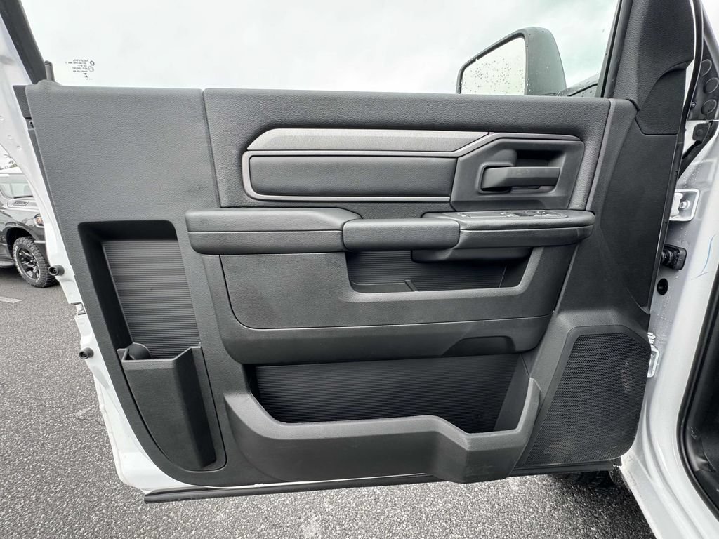 New 2025 RAM 3500 Tradesman AWD/4WD image 26