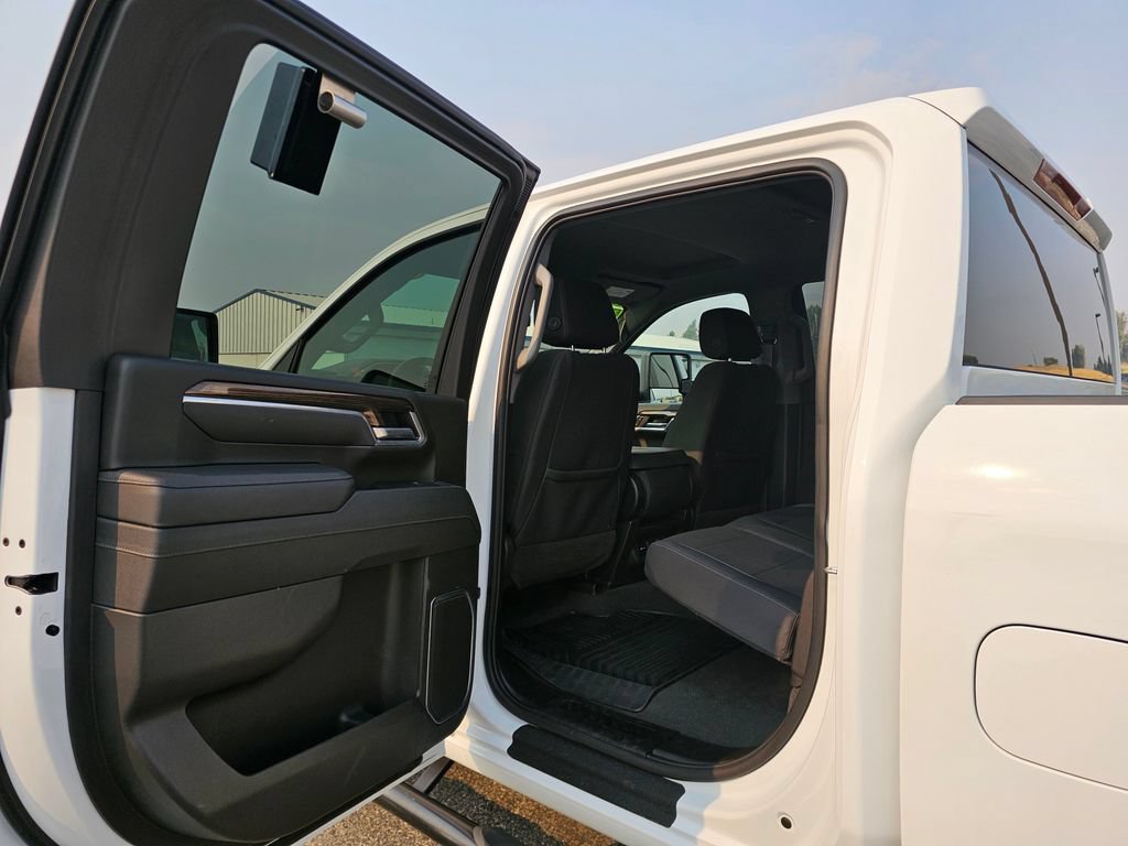 Certified 2026 Chevrolet Silverado 3500 LT AWD/4WD image 23