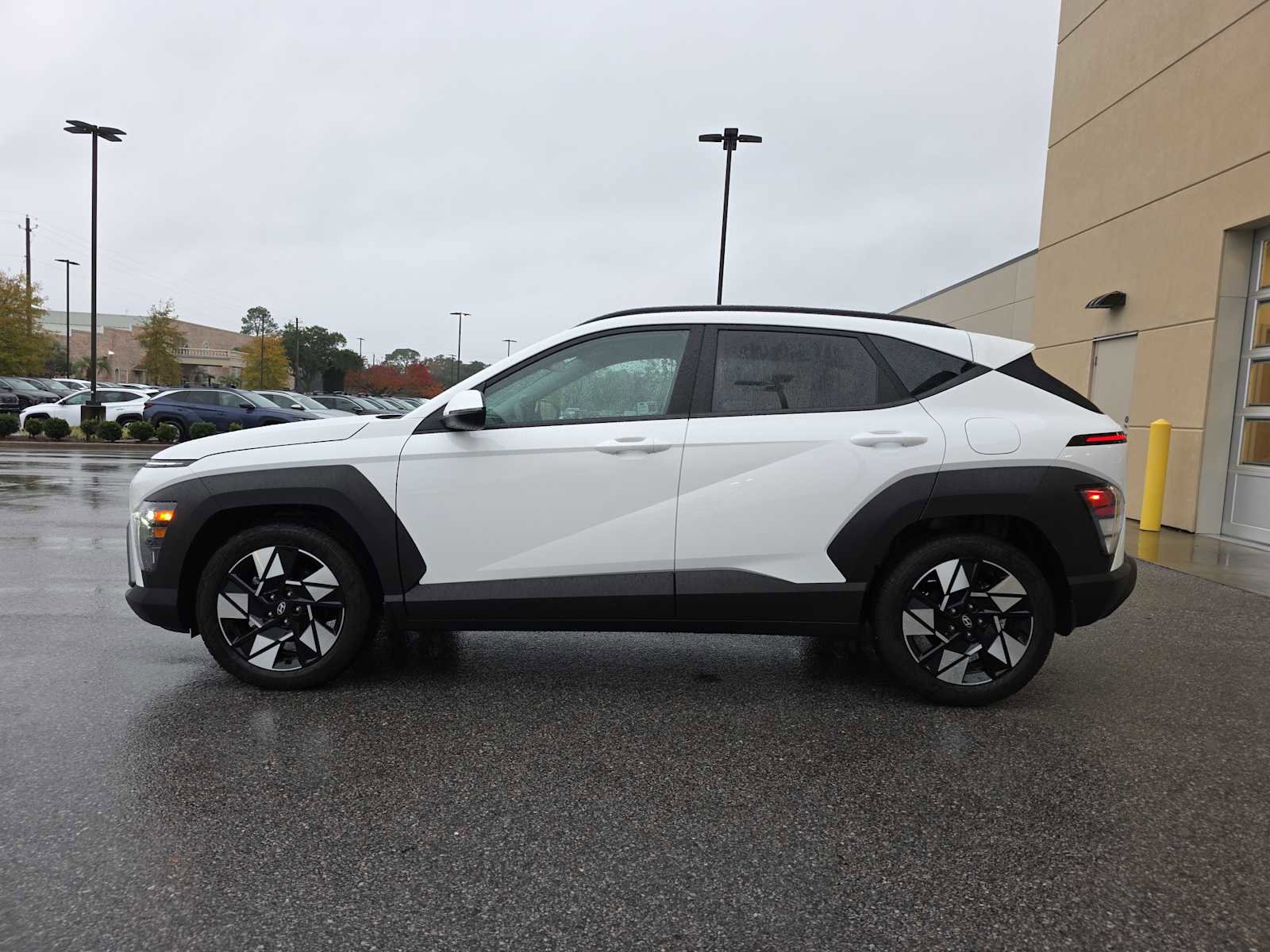 New 2025 Hyundai Kona SEL image 4