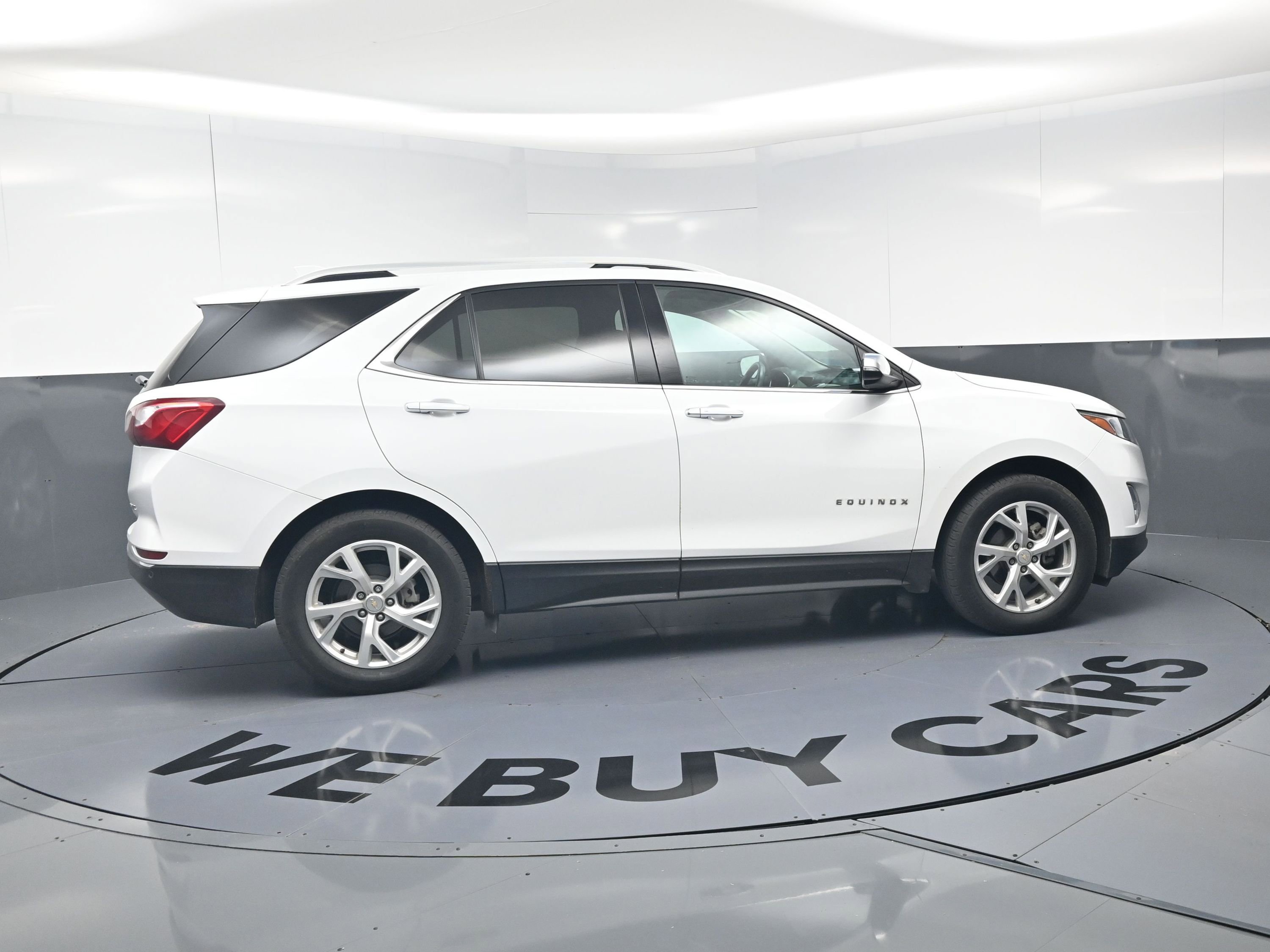 Used 2021 Chevrolet Equinox Premier FWD image 10