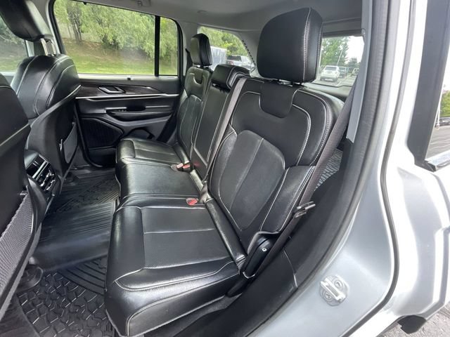 Used 2023 Jeep Grand Cherokee Limited w/ Luxury Tech Group II AWD/4WD image 26