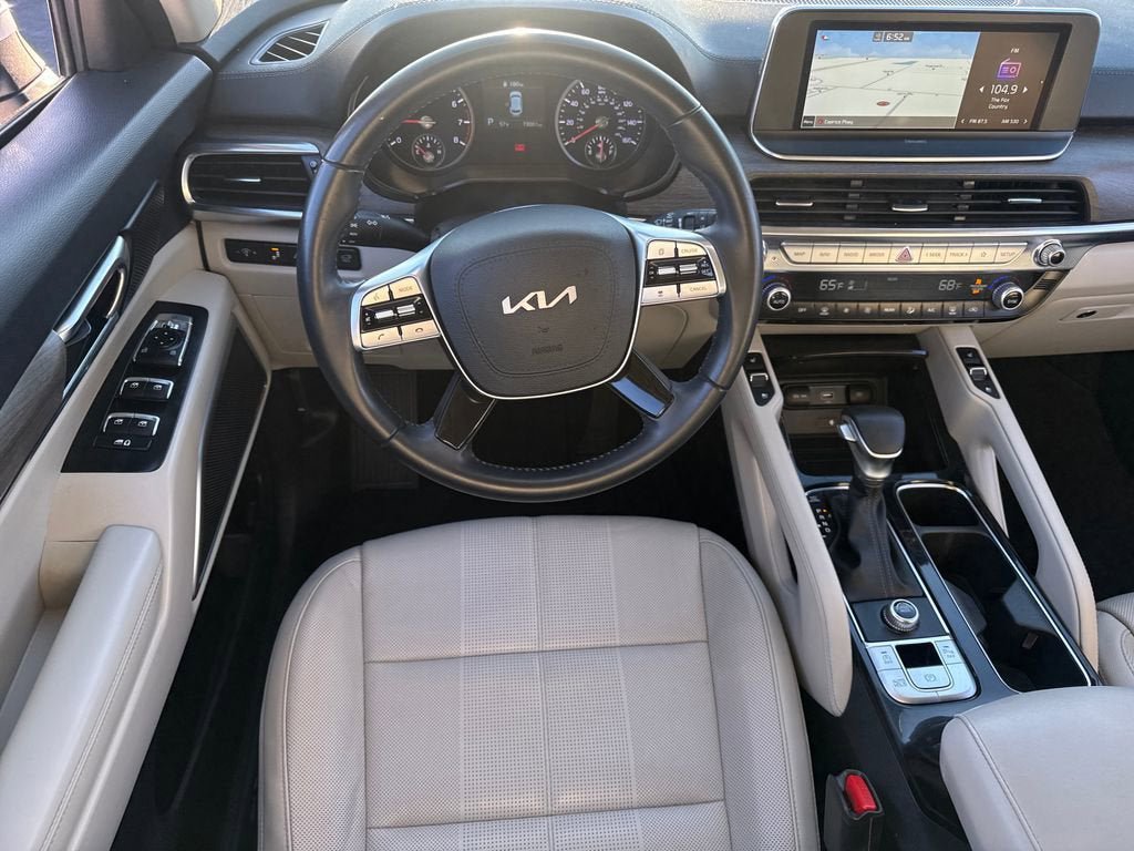 Used 2022 Kia Telluride EX w/ EX Premium Package FWD image 16