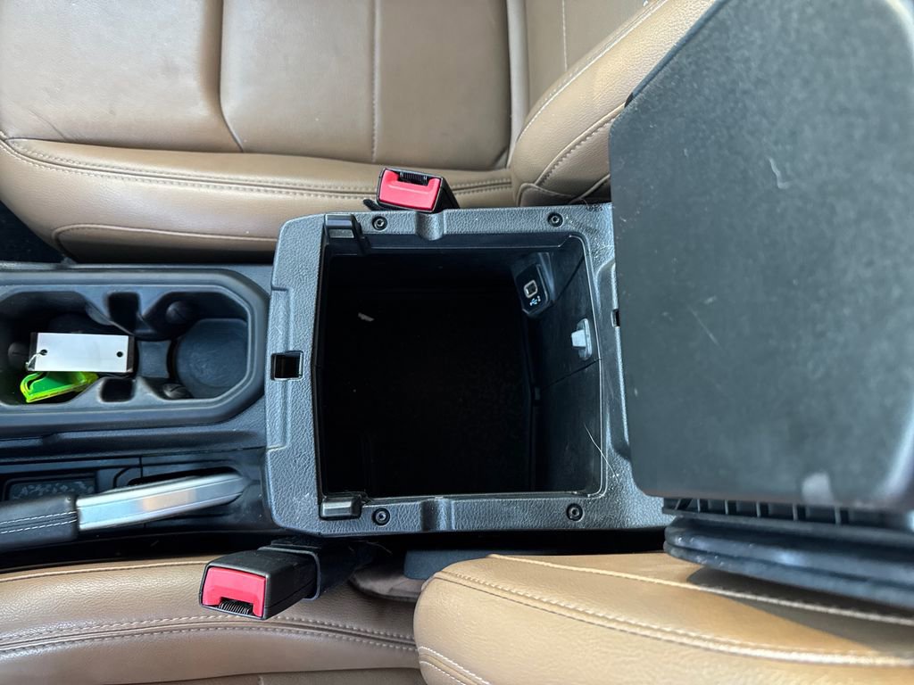 Used 2020 Jeep Wrangler Unlimited Sahara image 32