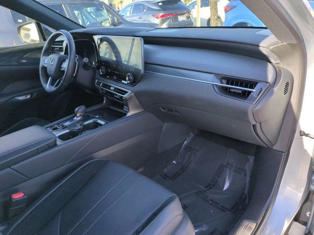 Used 2024 Lexus RX 500h F Sport w/ Convenience Package image 31