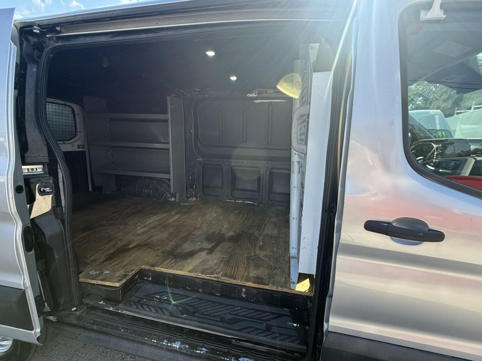 Used 2023 Ford Transit 250 Low Roof RWD image 11