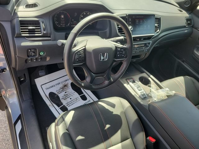 Used 2025 Honda Ridgeline TrailSport image 15