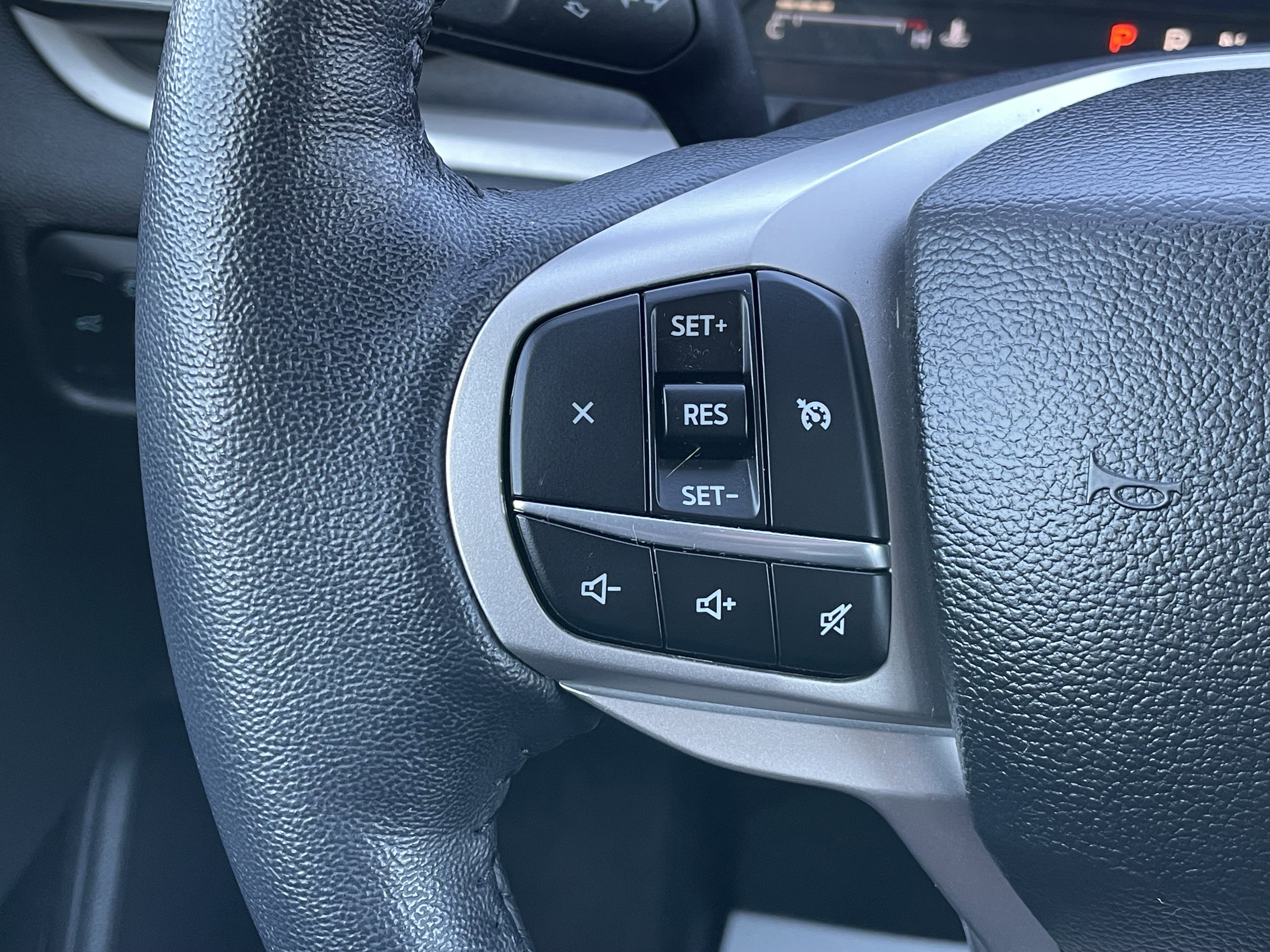 Used 2023 Ford Explorer XLT w/ Equipment Group 202A image 21