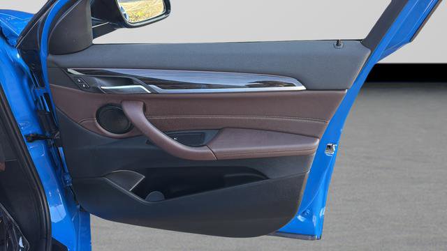 Used 2023 BMW X2 sDrive28i w/ M Sport Package image 27