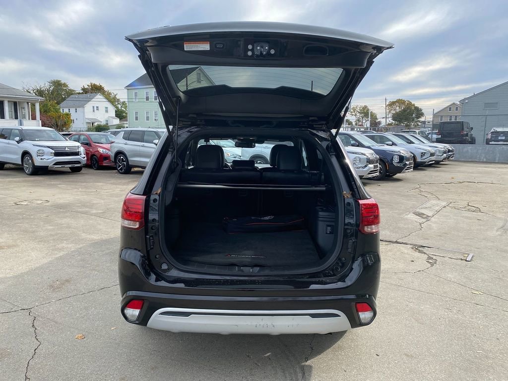 Used 2020 Mitsubishi Outlander SEL AWD/4WD image 27