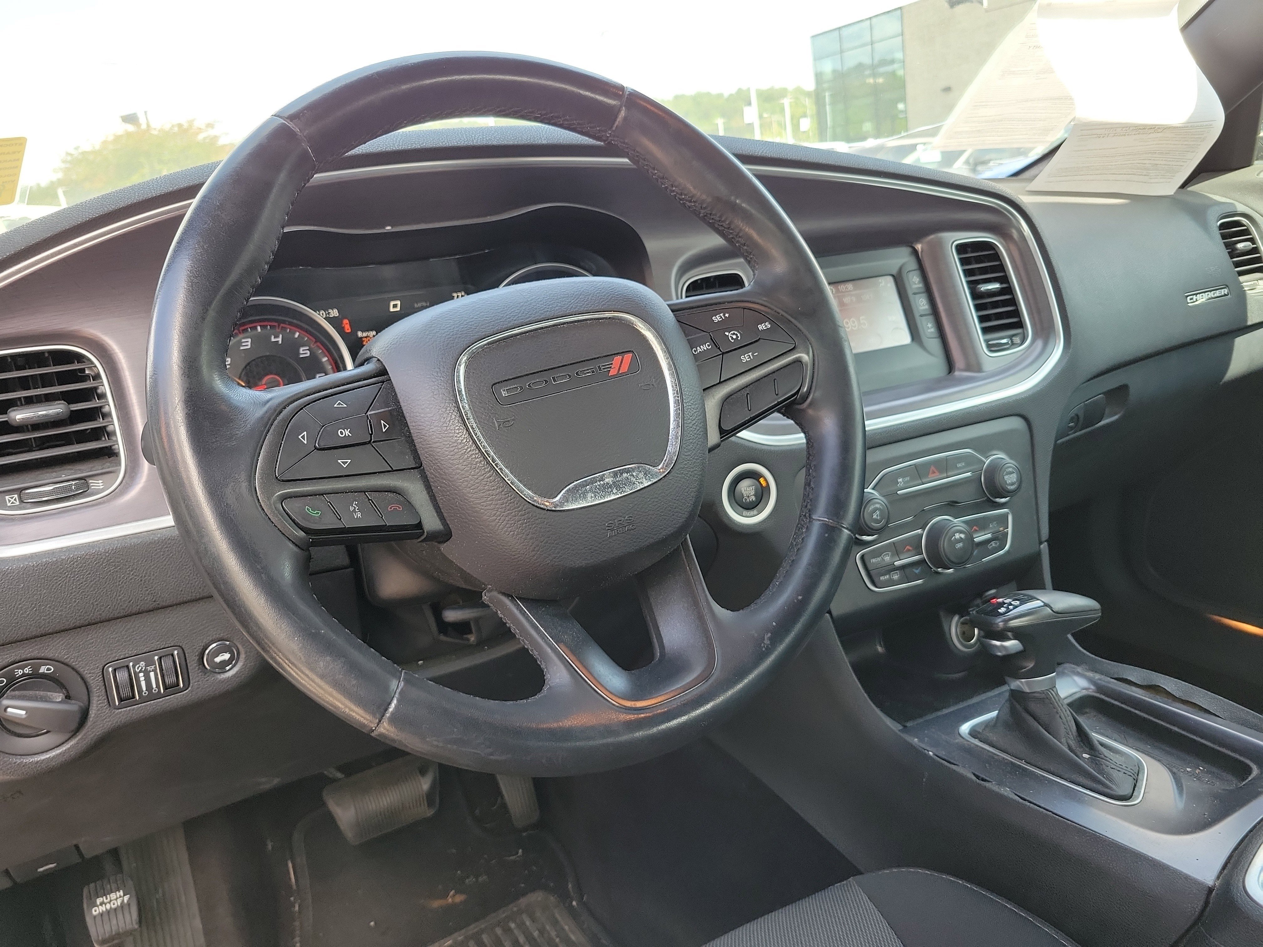 Used 2016 Dodge Charger SE RWD image 2