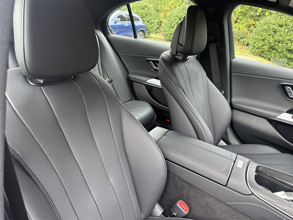 New 2026 Mercedes-Benz E 350 4MATIC Sedan image 16
