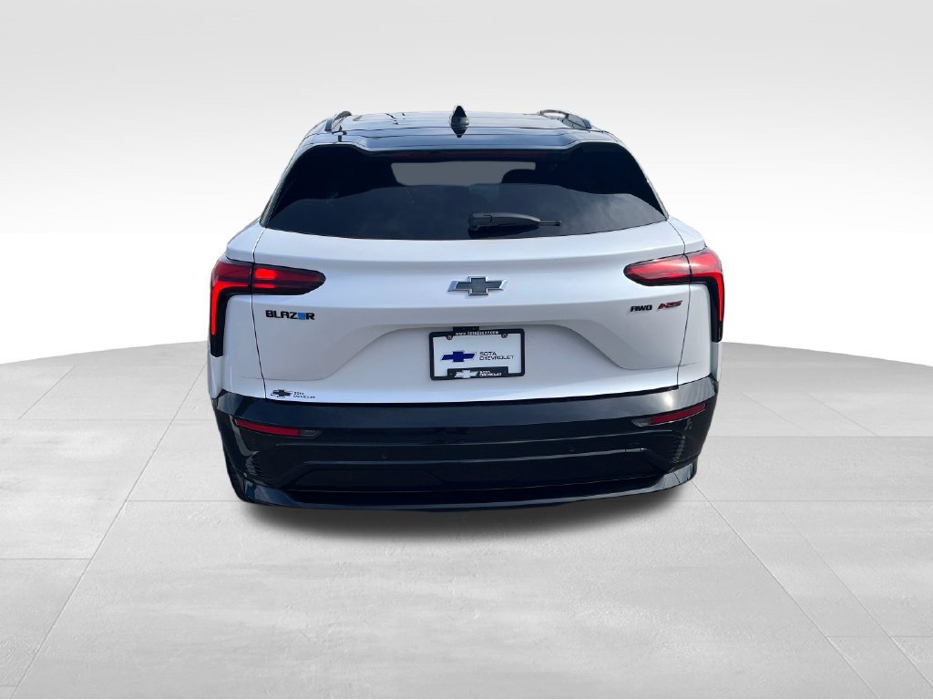 New 2025 Chevrolet Blazer EV RS w/ Super Cruise Package AWD/4WD image 4