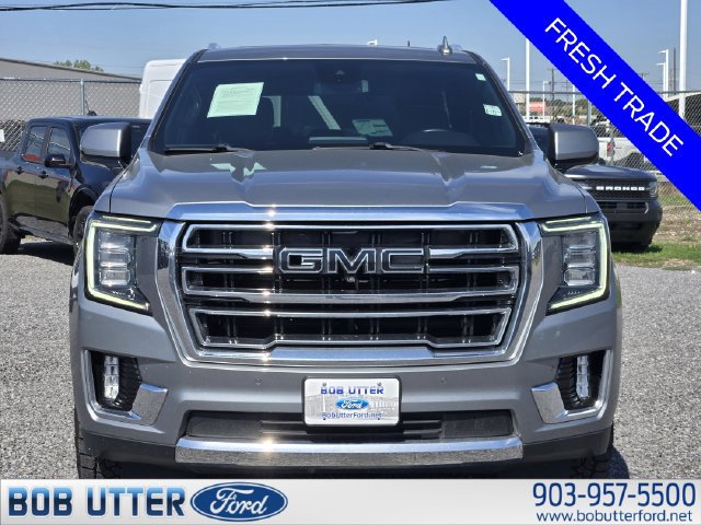Used 2023 GMC Yukon SLT w/ SLT Premium Package AWD/4WD image 2