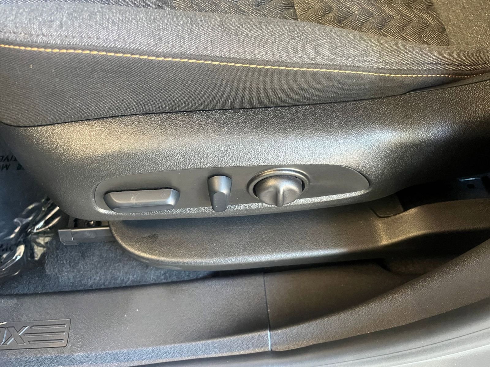 Used 2024 Chevrolet Equinox LT image 23