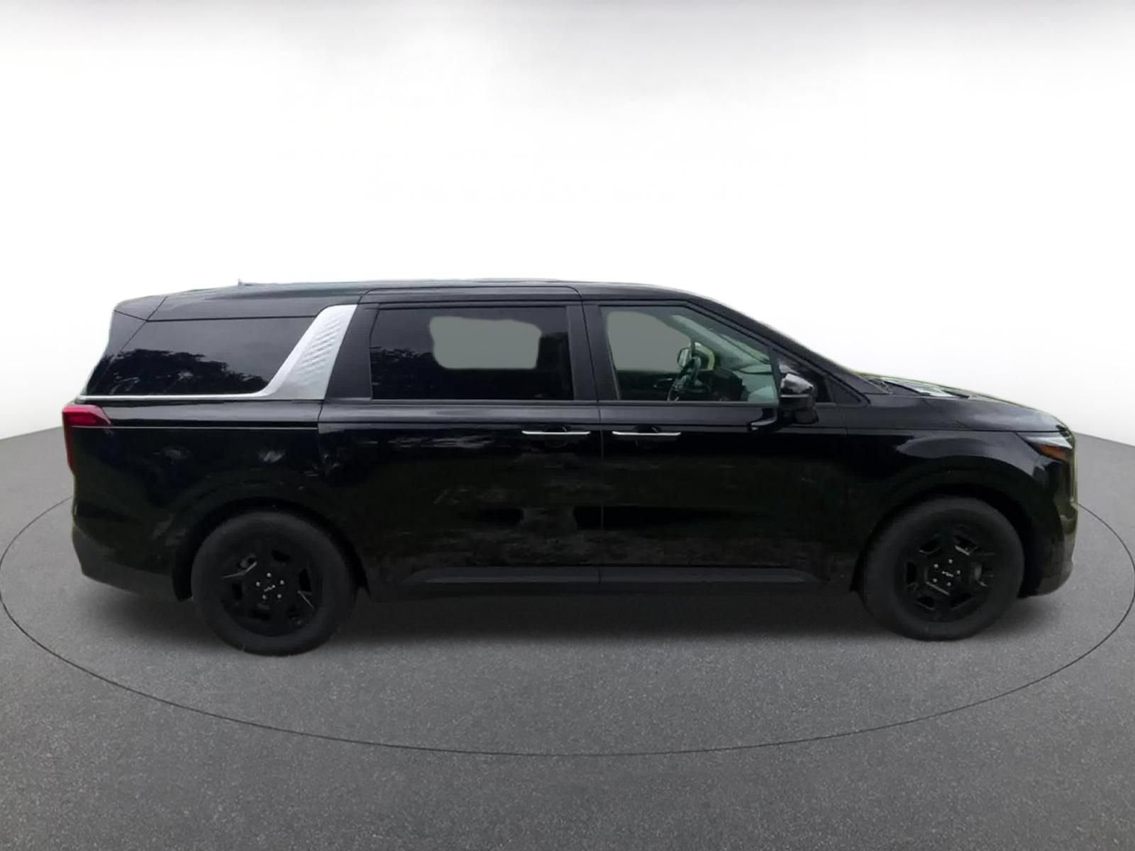 Used 2026 Kia Carnival FWD image 15