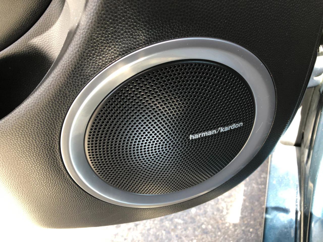 Used 2018 Kia Soul + FWD image 11