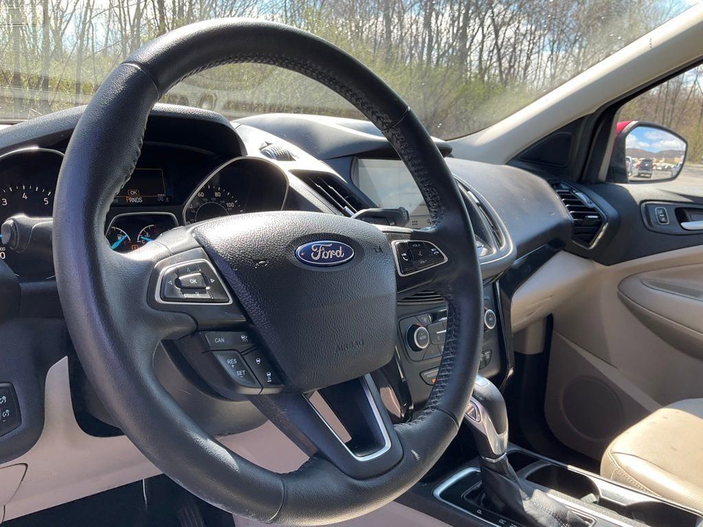 Certified 2019 Ford Escape Titanium image 14