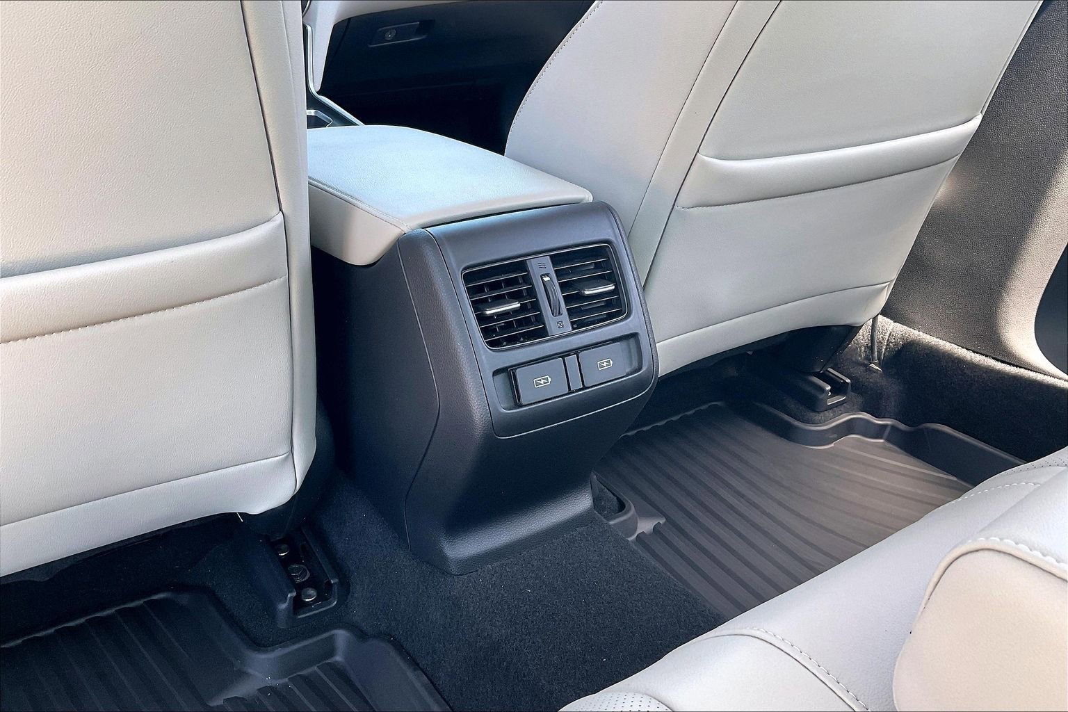 Used 2022 Honda Accord Touring image 24