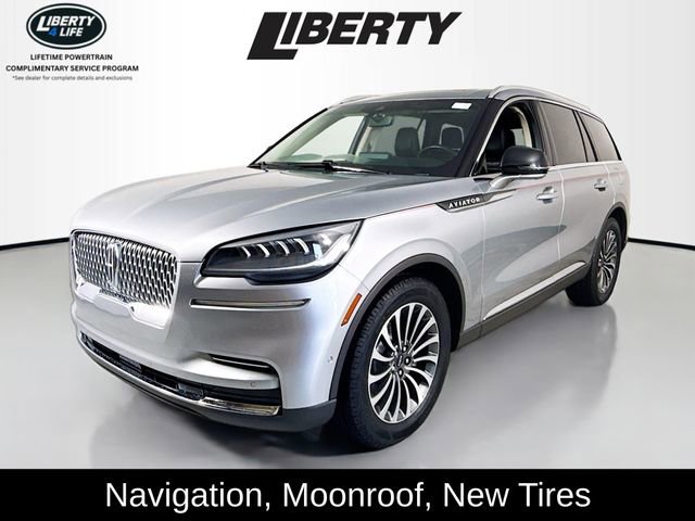Used 2023 Lincoln Aviator Reserve w/ Elements Package Plus image 3