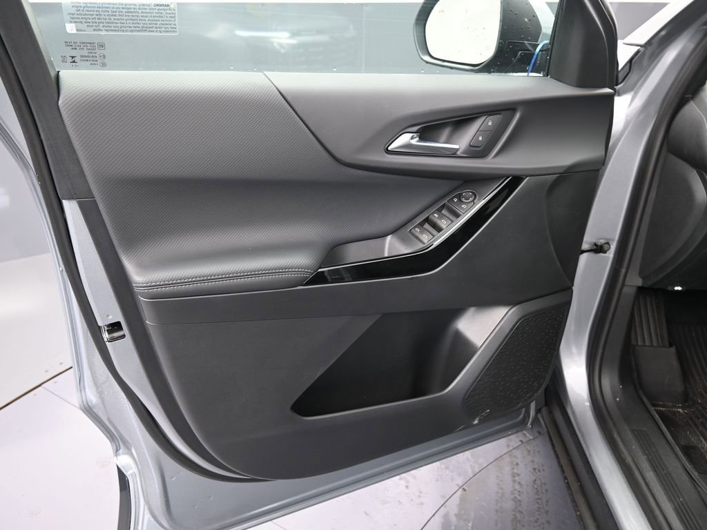 New 2026 Chevrolet Equinox LT w/ LPO, Floor Liner Package image 14