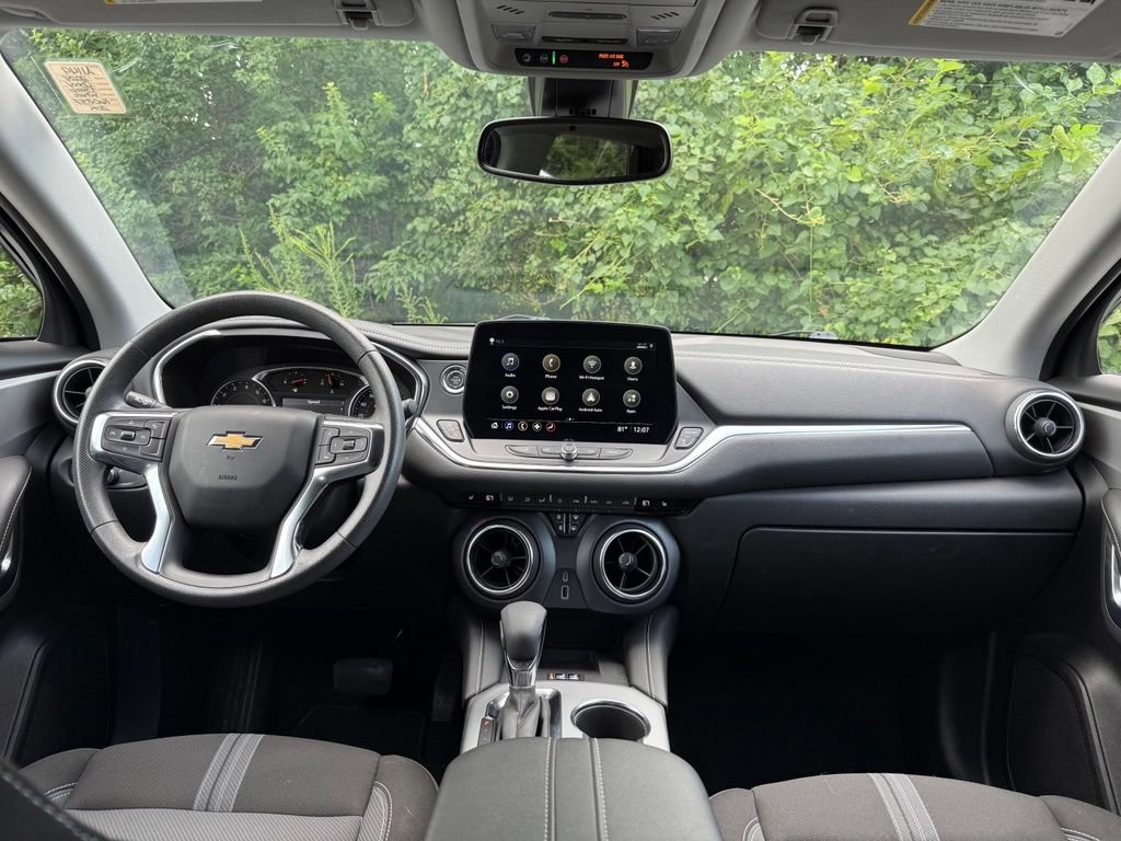 Used 2024 Chevrolet Blazer LT w/ Convenience Package FWD image 24