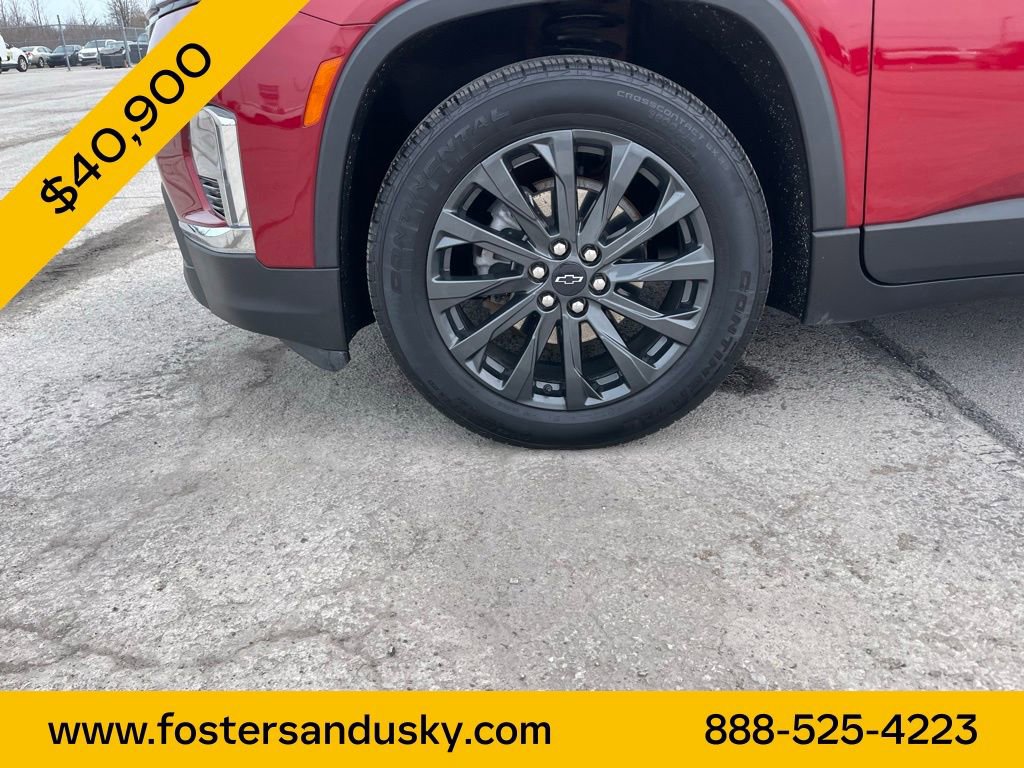 Used 2023 Chevrolet Traverse RS image 9
