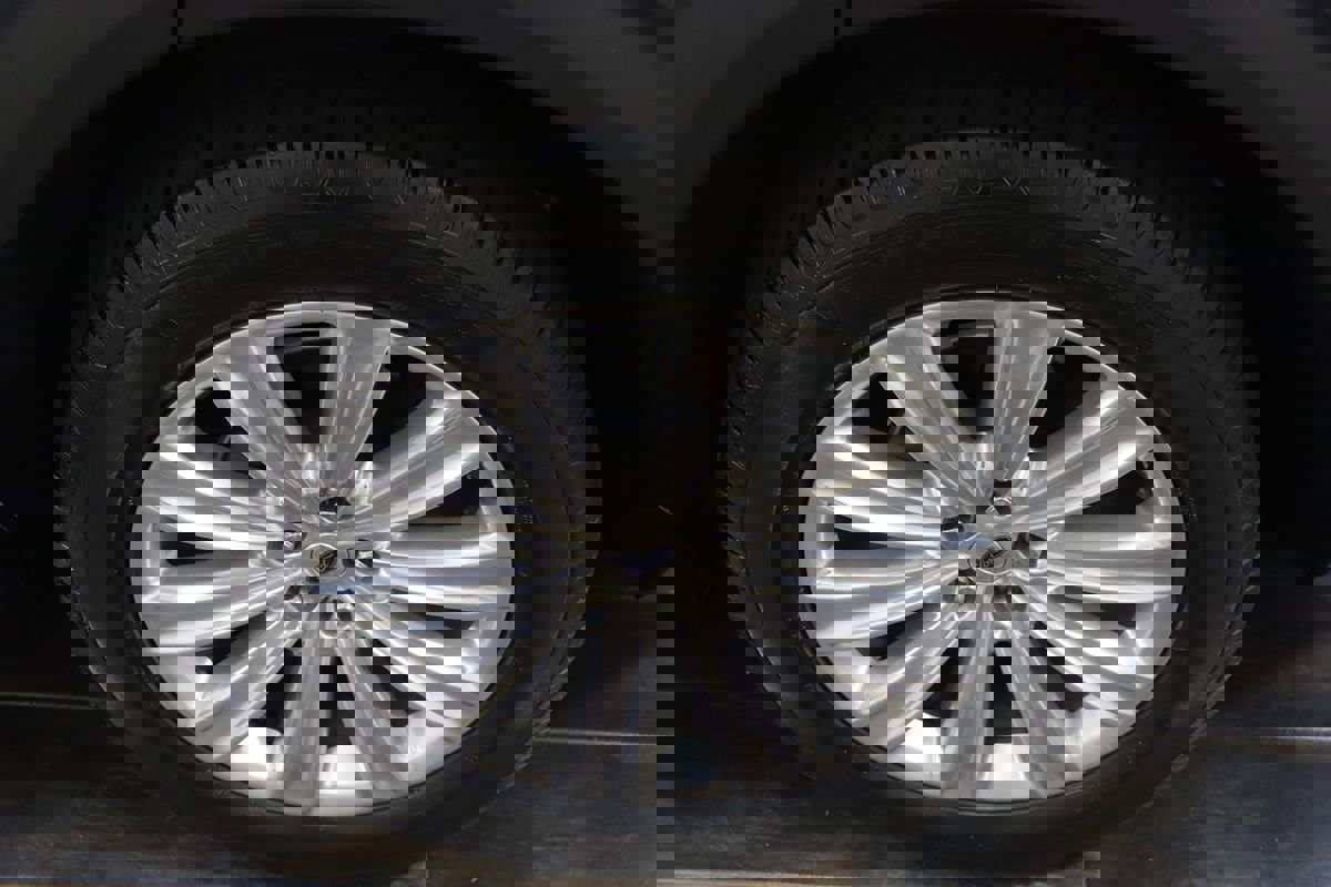 Used 2020 Ford Explorer Limited AWD/4WD image 29