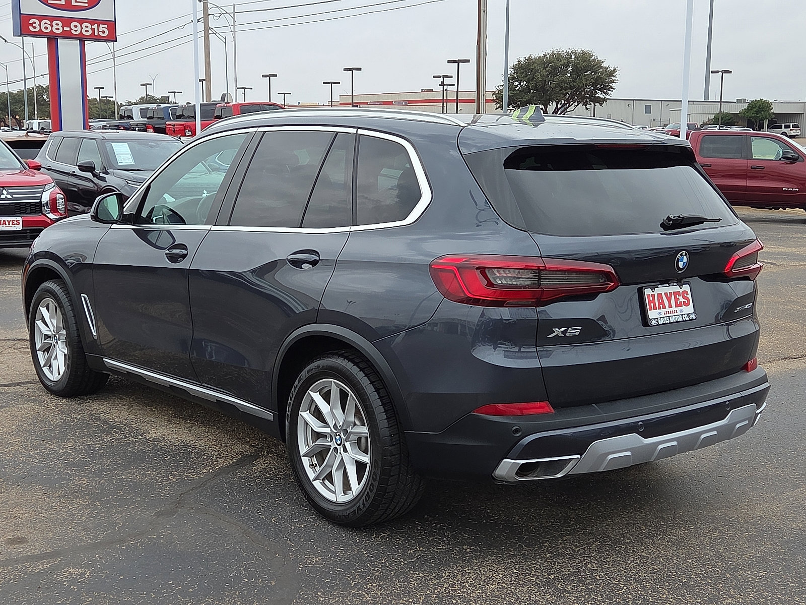 Used 2019 BMW X5 xDrive40i w/ Convenience Package image 3