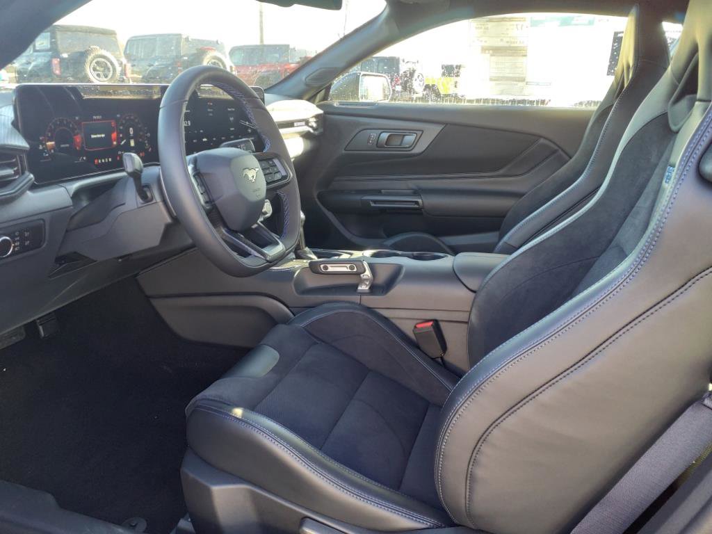 New 2025 Ford Mustang Dark Horse image 10