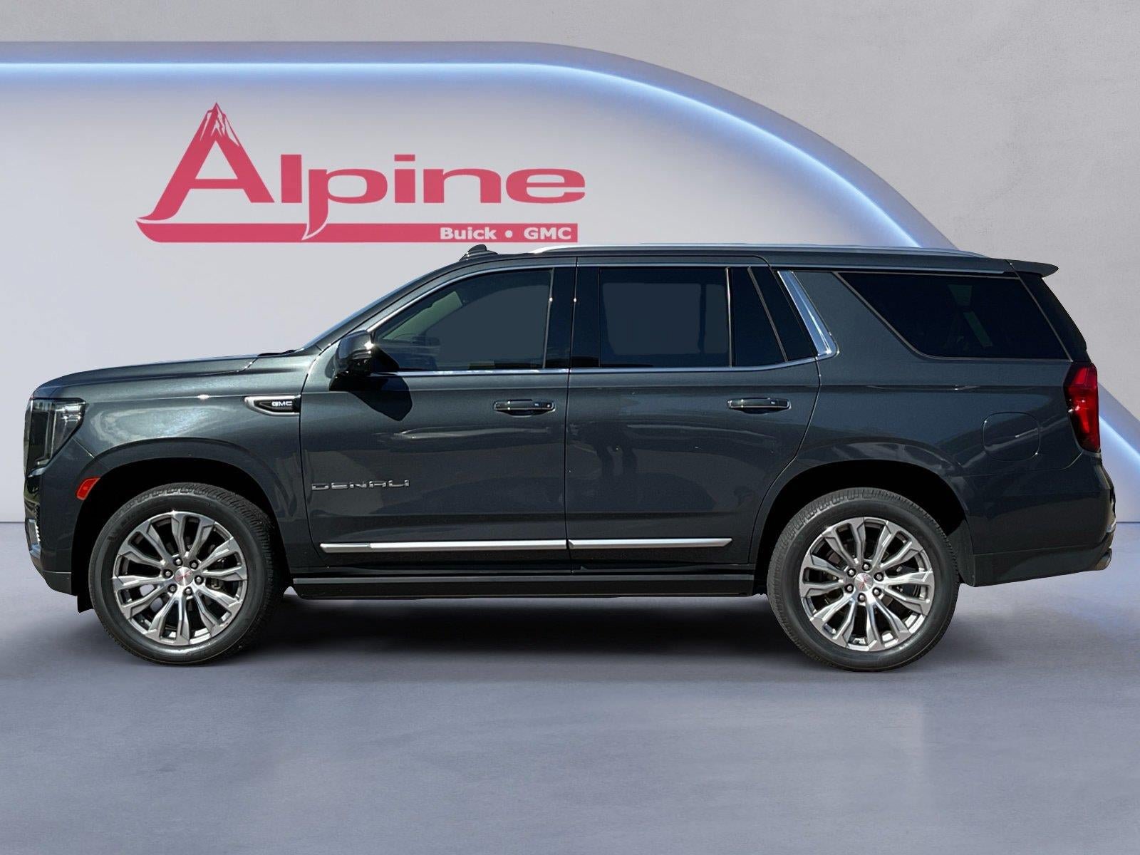 Used 2021 GMC Yukon Denali w/ Denali Ultimate Package AWD/4WD image 2