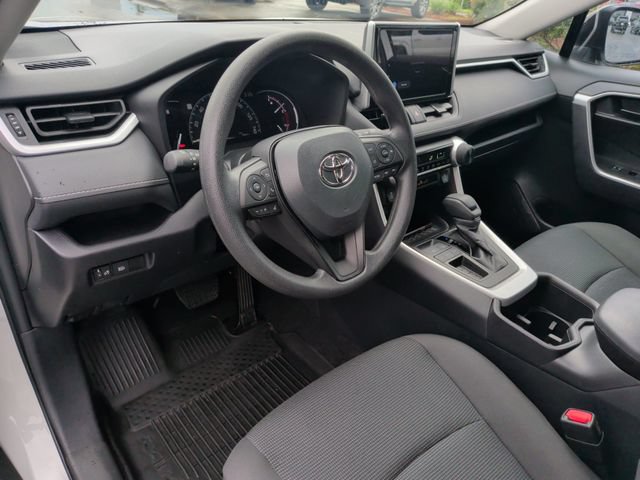 Used 2024 Toyota RAV4 LE FWD image 17