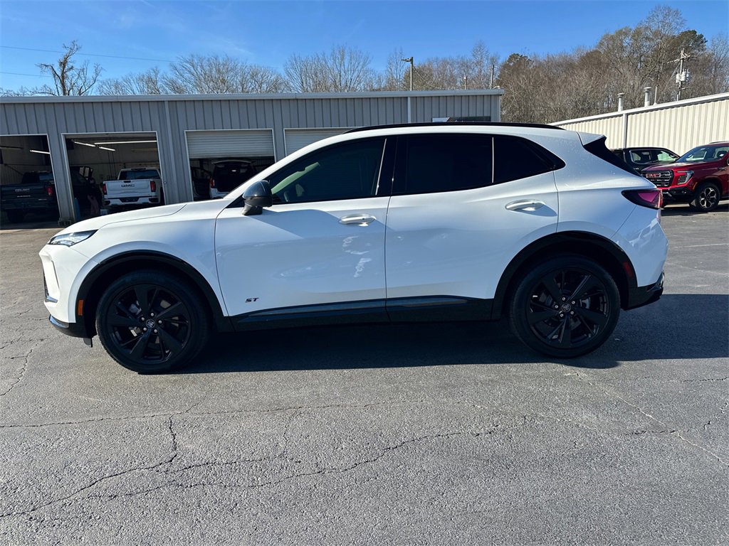 Used 2025 Buick Envision Sport Touring image 9