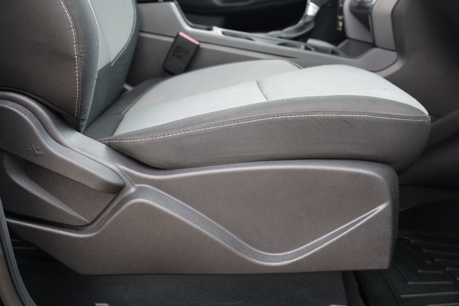 Used 2017 Ford Escape SE AWD/4WD image 28