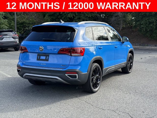 Used 2023 Volkswagen Taos SE w/ Panoramic Sunroof Package AWD/4WD image 2