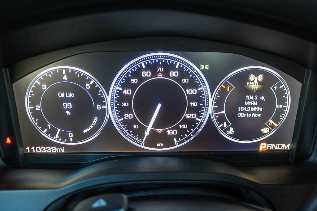 Used 2015 Cadillac Escalade Premium image 30