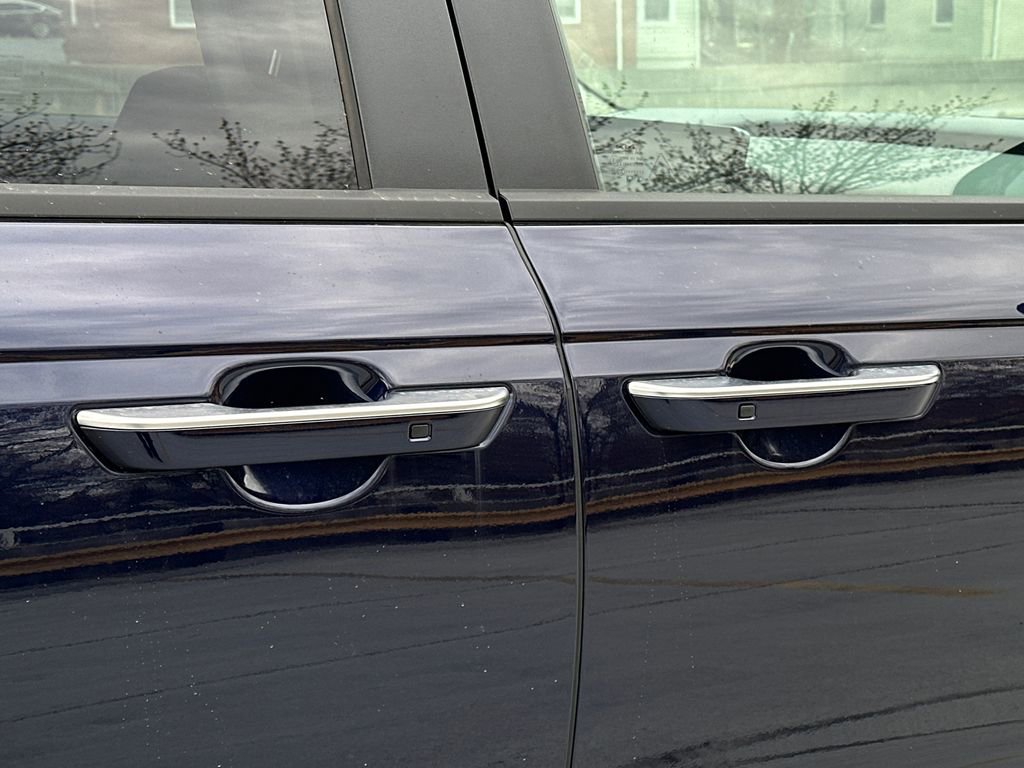 New 2026 Kia Carnival EX image 9