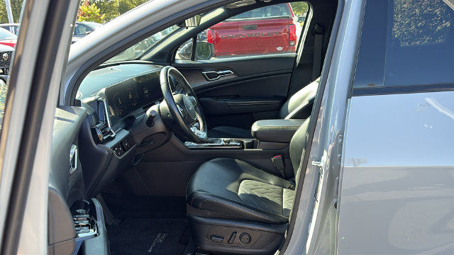 Used 2023 Kia Sportage X-Line w/ X-Line Premium Package AWD/4WD image 10