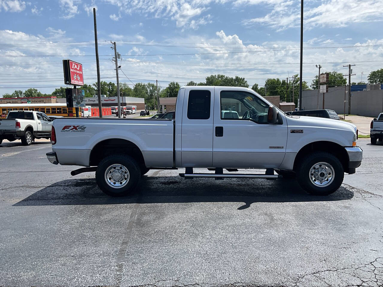Used 2004 Ford F250 XLT AWD/4WD image 6