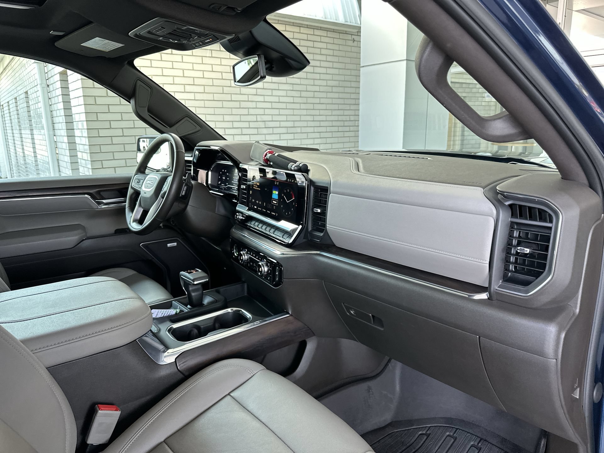 Certified 2023 GMC Sierra 1500 SLT w/ SLT Premium Package AWD/4WD image 29